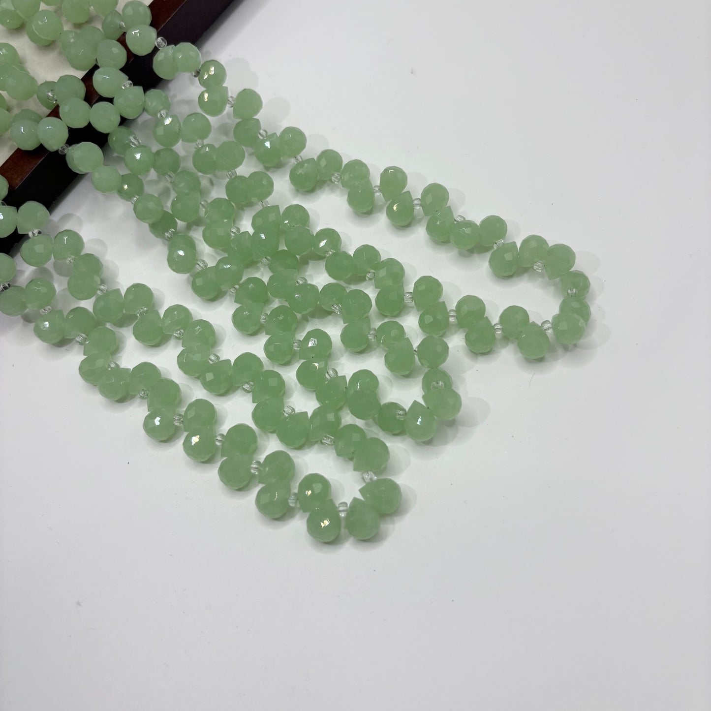 Mint Green 084 fine-cut teardrop bead strand